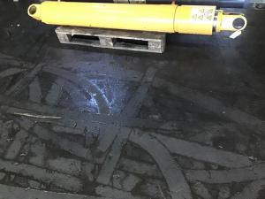 Liebherr GAS-Zylinder